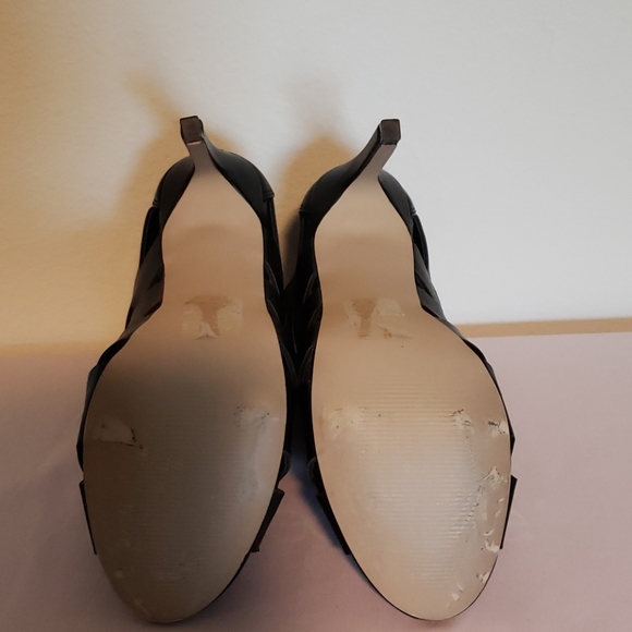 Black Cut Out Open Toe Heels - Picture 5 of 6